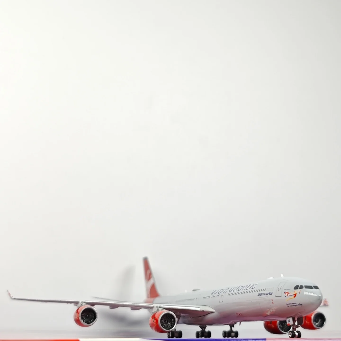 Virgin Atlantic Airbus A340-600 G-VYOU Airplane Model 1/400 Scale - Image 8
