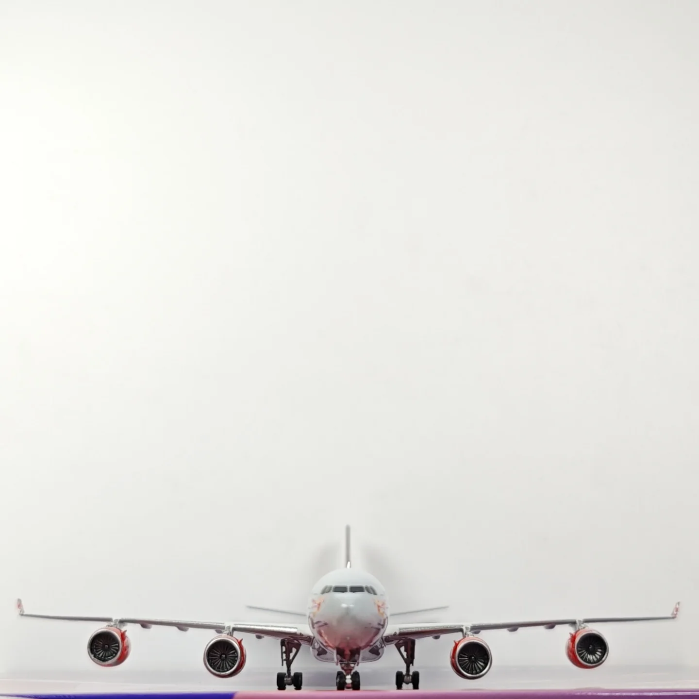 Virgin Atlantic Airbus A340-600 G-VYOU Airplane Model 1/400 Scale - Image 9